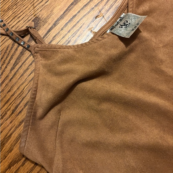 Vocal Rhinestone Strap Suede Tank-Top - Picture 4 of 7